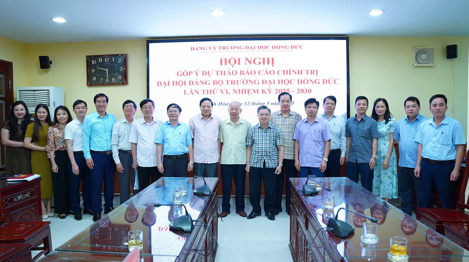 Hội nghị góp ý Dự thảo Báo cáo chính trị Đại hội Đảng bộ Trường Đại học Hồng Đức lần thứ VI, nhiệm kỳ 2025-2030
